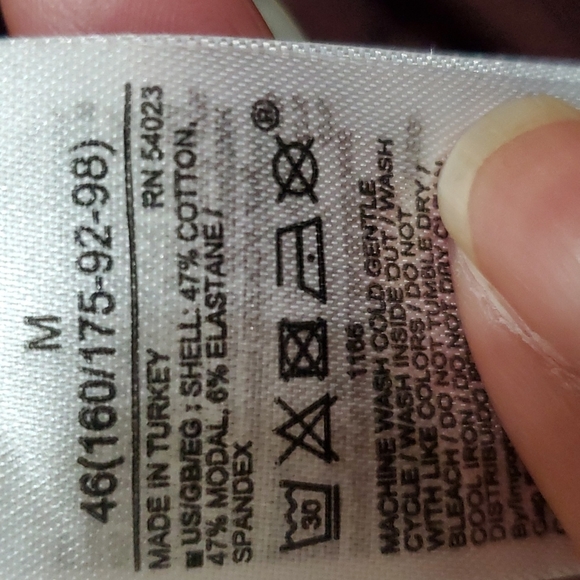 $👇NWT: GAP MATERNITY CREWNECK TEE - Picture 6 of 6